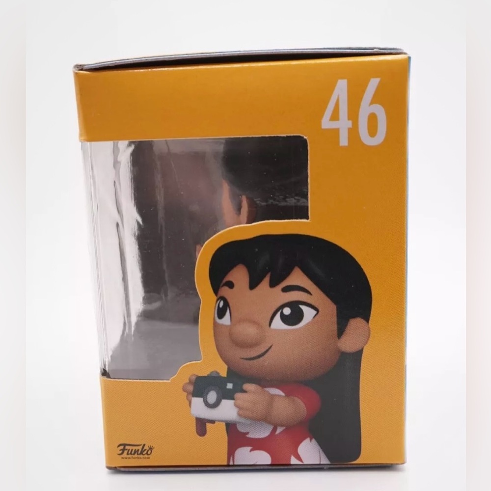 Funko Mini - Disney - Lilo & Stitch - Lilo with Camera - #46 - NEW IN BOX - Picture 2 of 6